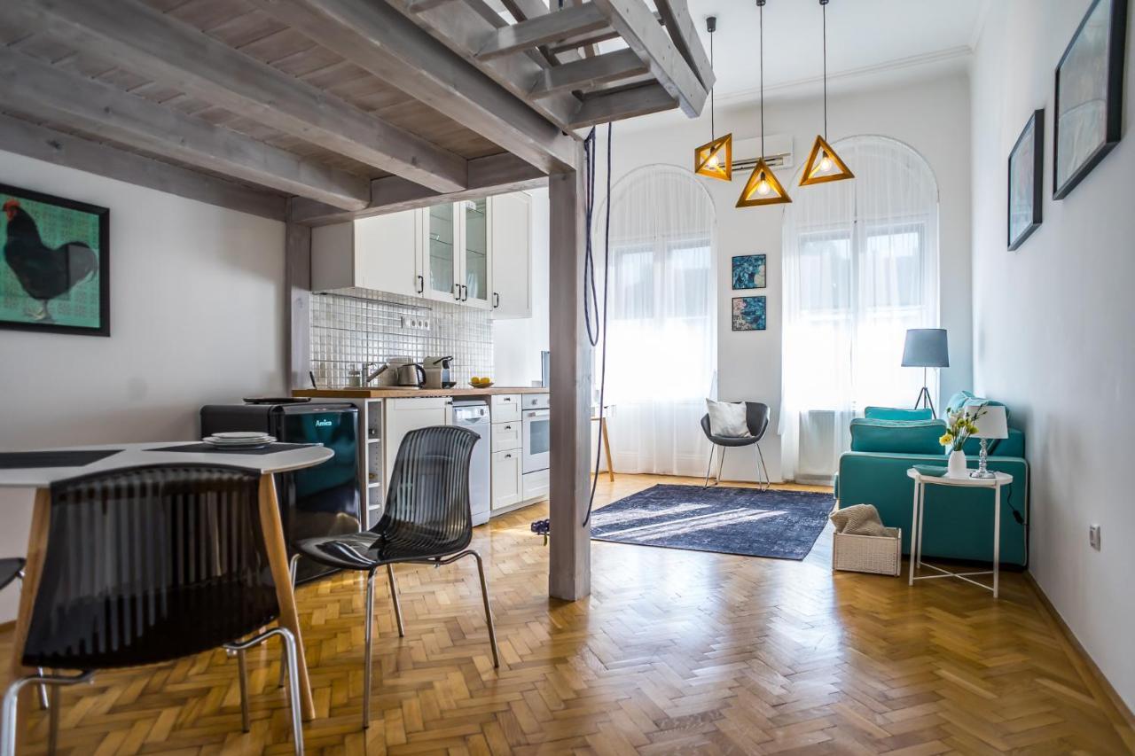 Ybl Apartment City Center セーケシュフェヘールヴァール エクステリア 写真